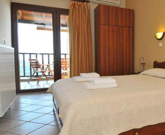 Agnanti Studios Panagia  Room photo